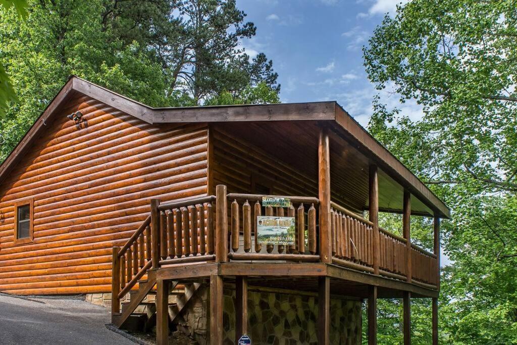 Holly Tree Hideaway - Semi Secluded Mtn Setting Villa เซอเวียร์วีล ภายนอก รูปภาพ